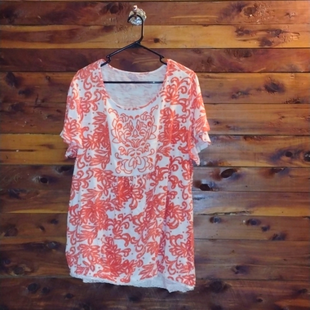 Women's plus size 1x coral and white top by Laura scott